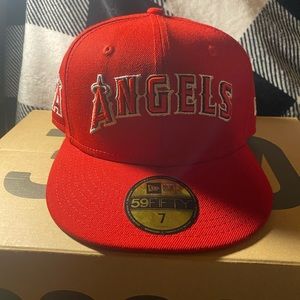 NEW ERA 59FIFTY AUTHENTIC COLLECTION LOS ANGELES ANGELS FITTED HAT!